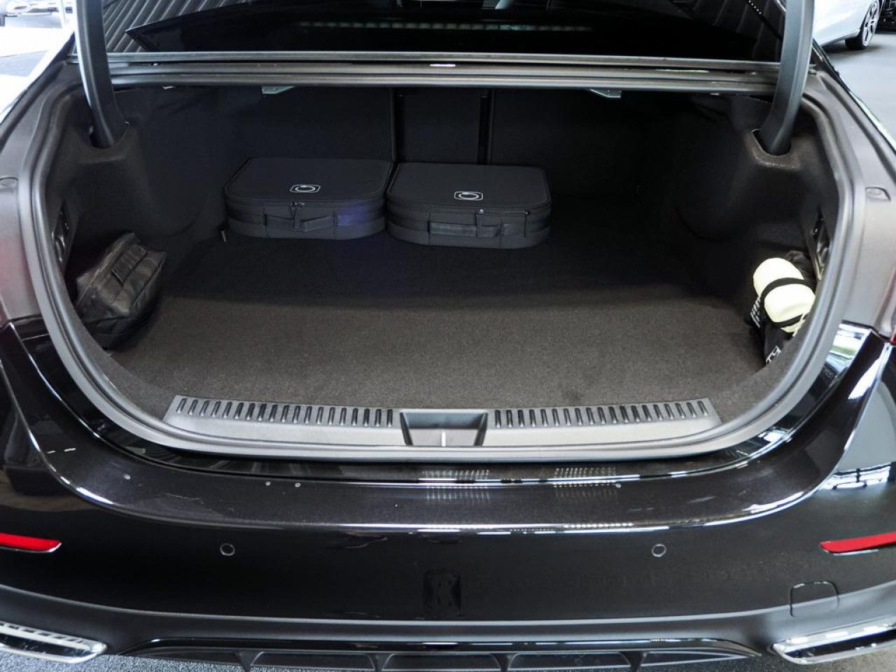 Mercedes-Benz E-Klasse – Bild 17