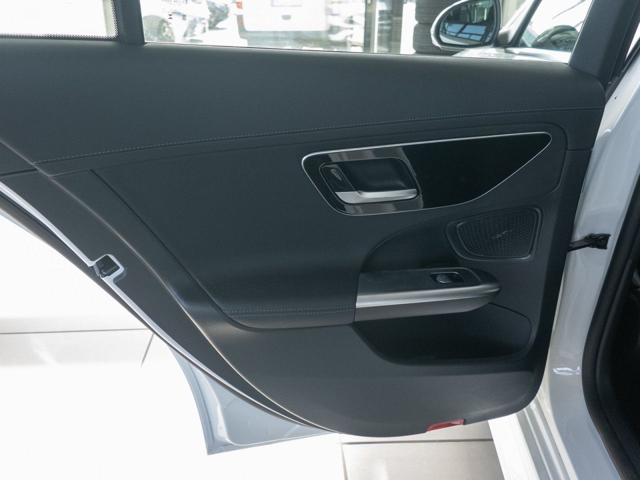 Mercedes-Benz C-Klasse – Bild 24