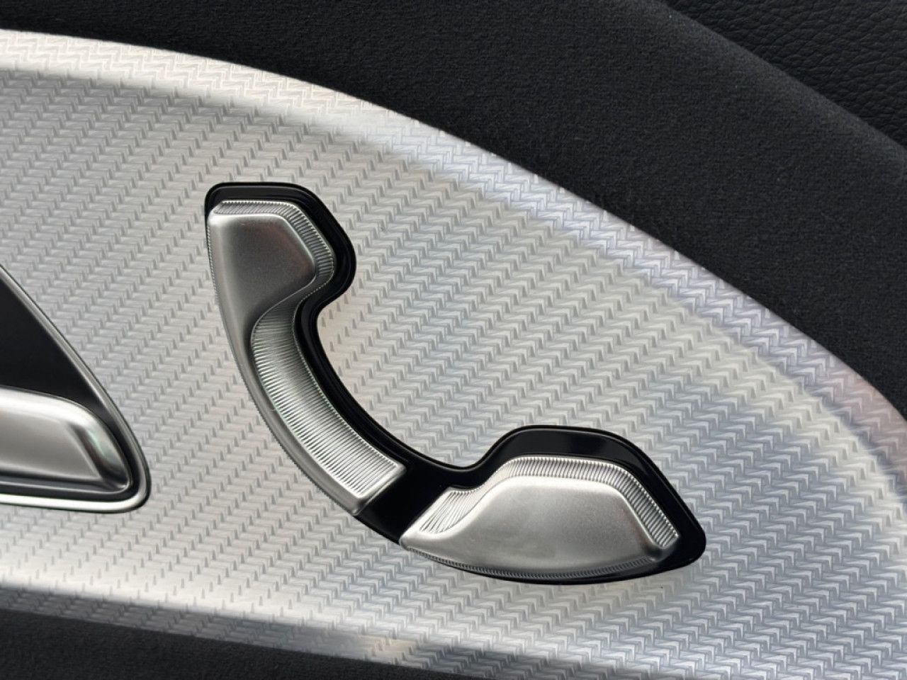 Mercedes-Benz GLB – Bild 14
