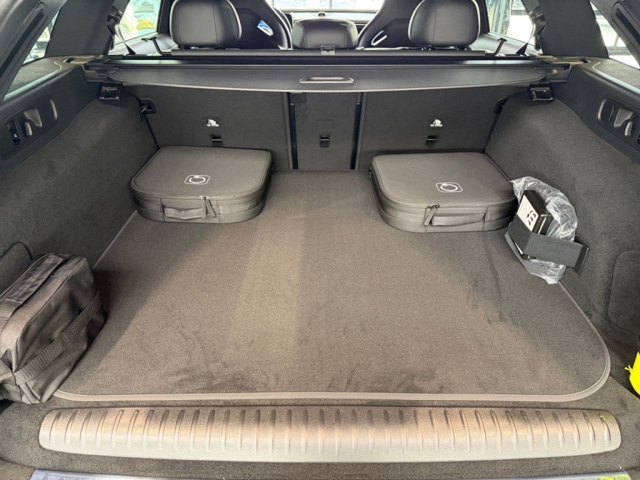 Mercedes-Benz E-Klasse – Bild 8