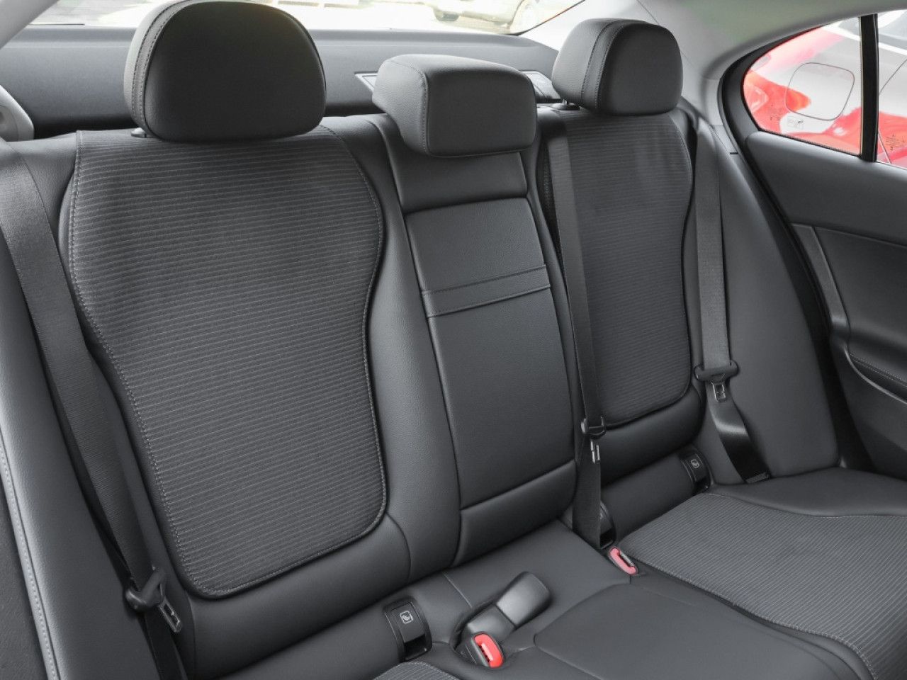 Mercedes-Benz C-Klasse – Bild 4