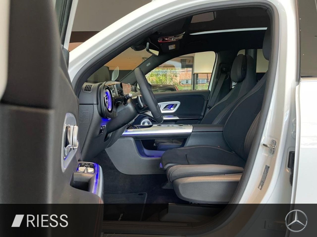 Mercedes-Benz GLB – Bild 2