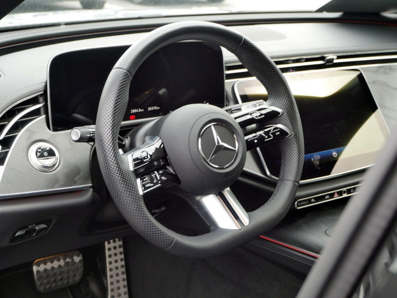 Mercedes-Benz E-Klasse – Bild 11