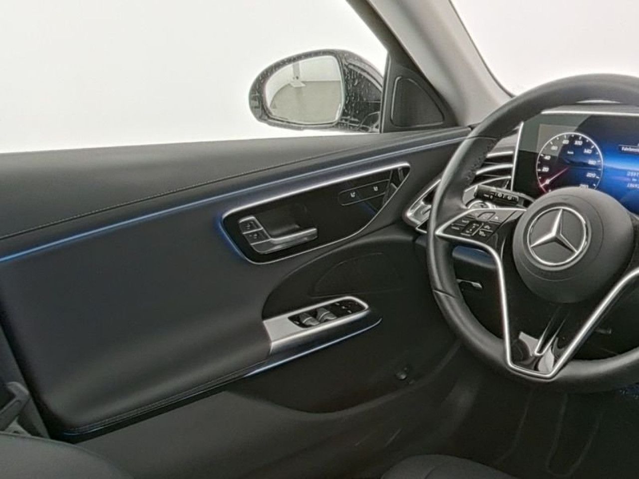 Mercedes-Benz E-Klasse – Bild 8