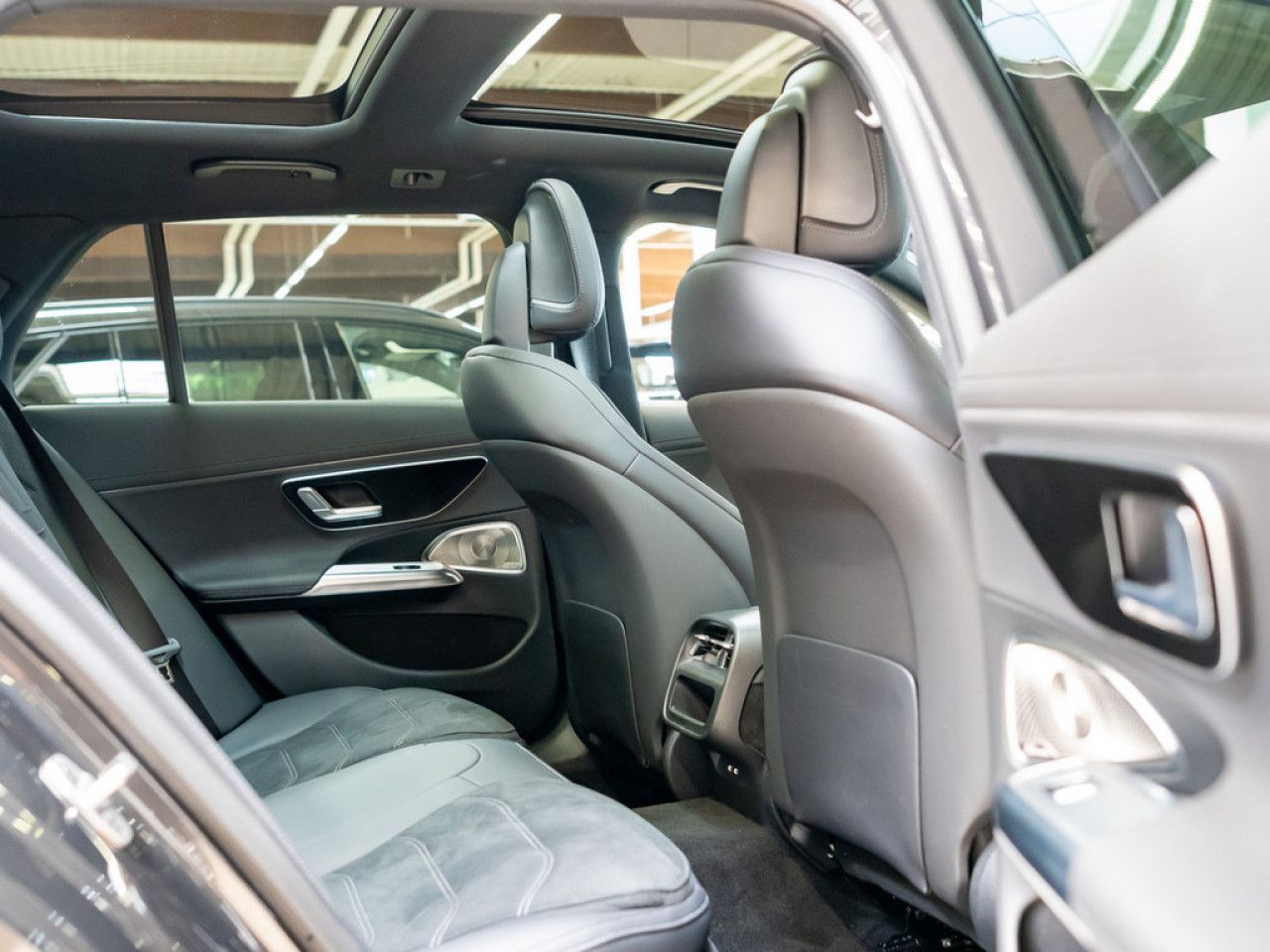 Mercedes-Benz E-Klasse – Bild 7