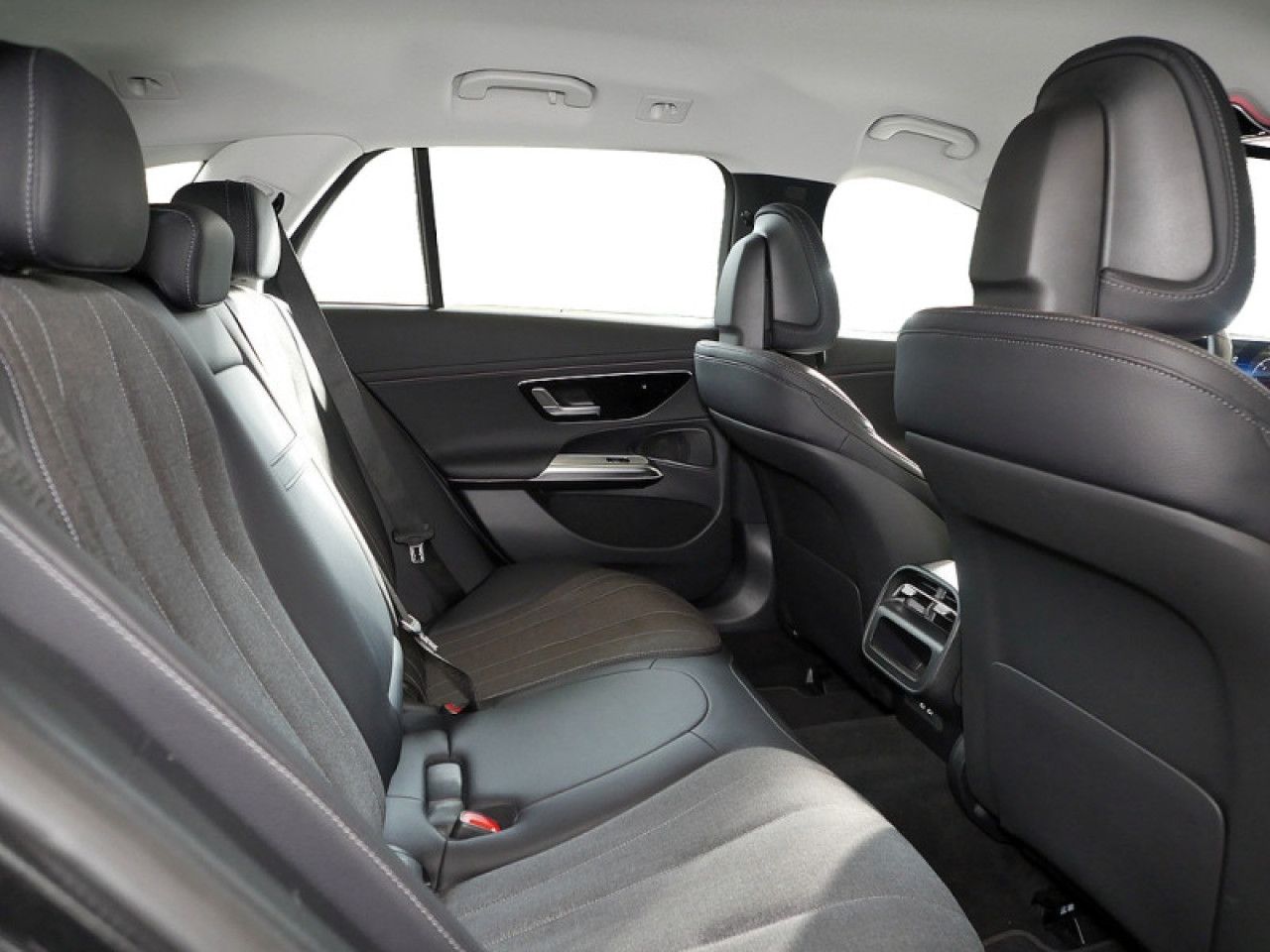 Mercedes-Benz E-Klasse – Bild 6