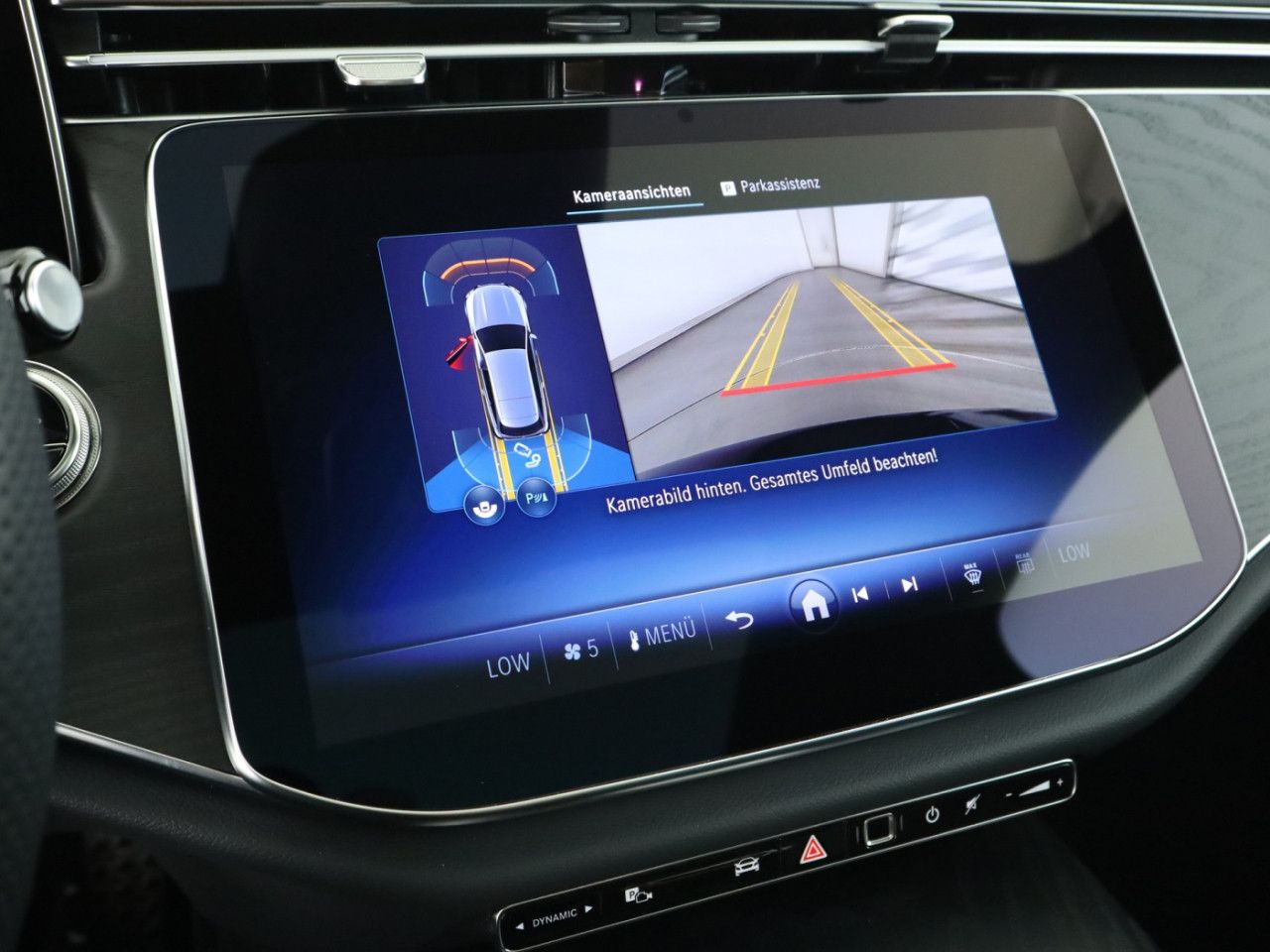 Mercedes-Benz E-Klasse – Bild 28