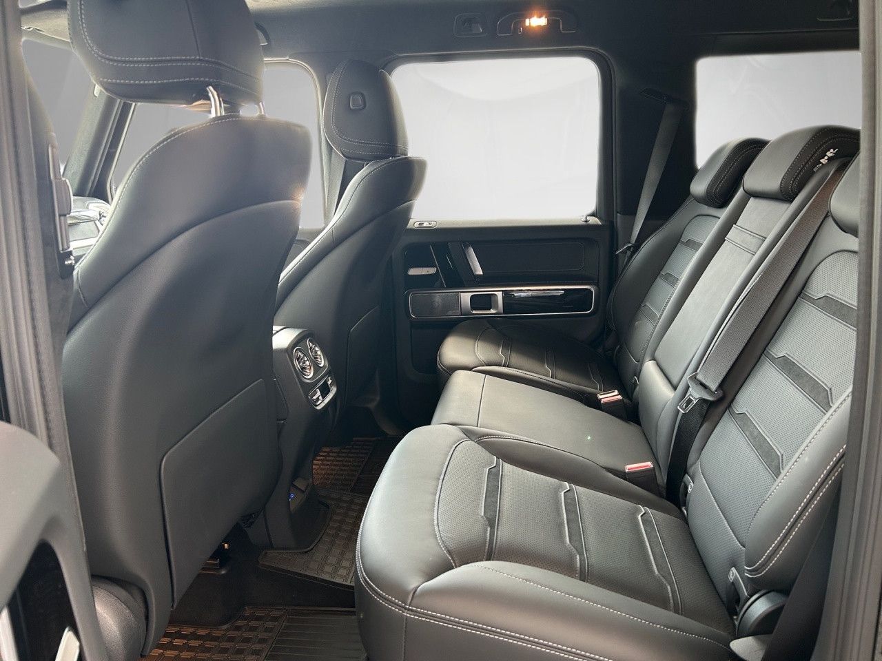 Mercedes-Benz G-Klasse – Bild 15