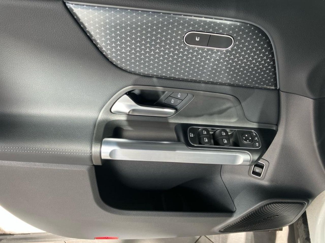 Fahrzeugbild 13 / 23