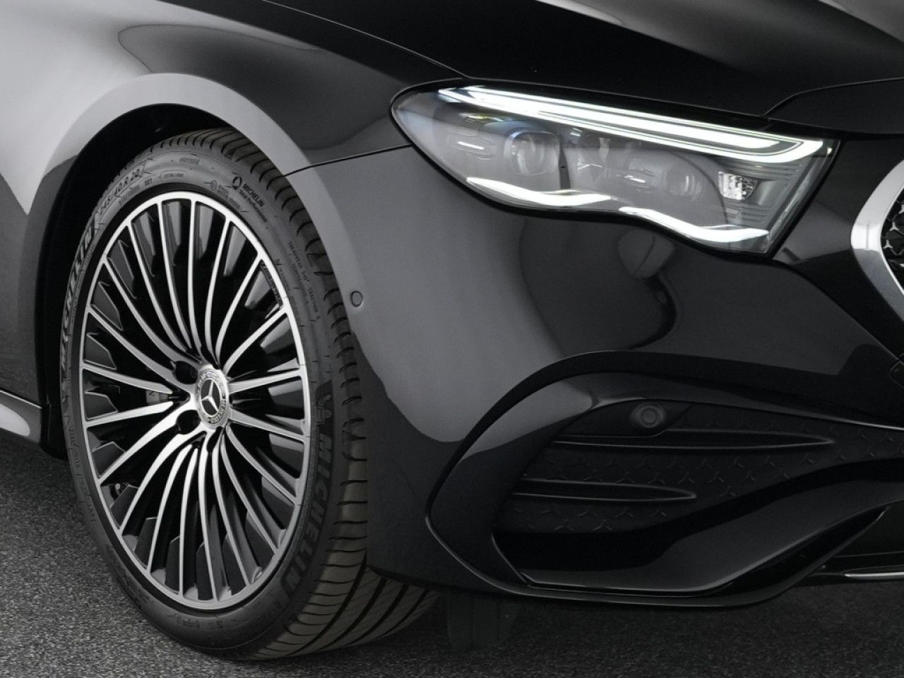 Mercedes-Benz E-Klasse – Bild 7