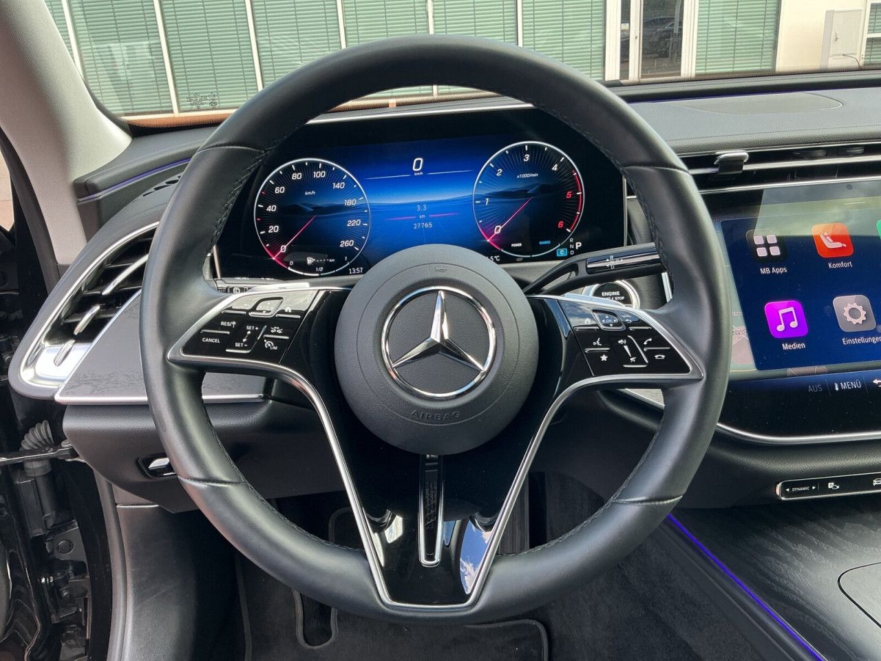 Mercedes-Benz E-Klasse – Bild 13