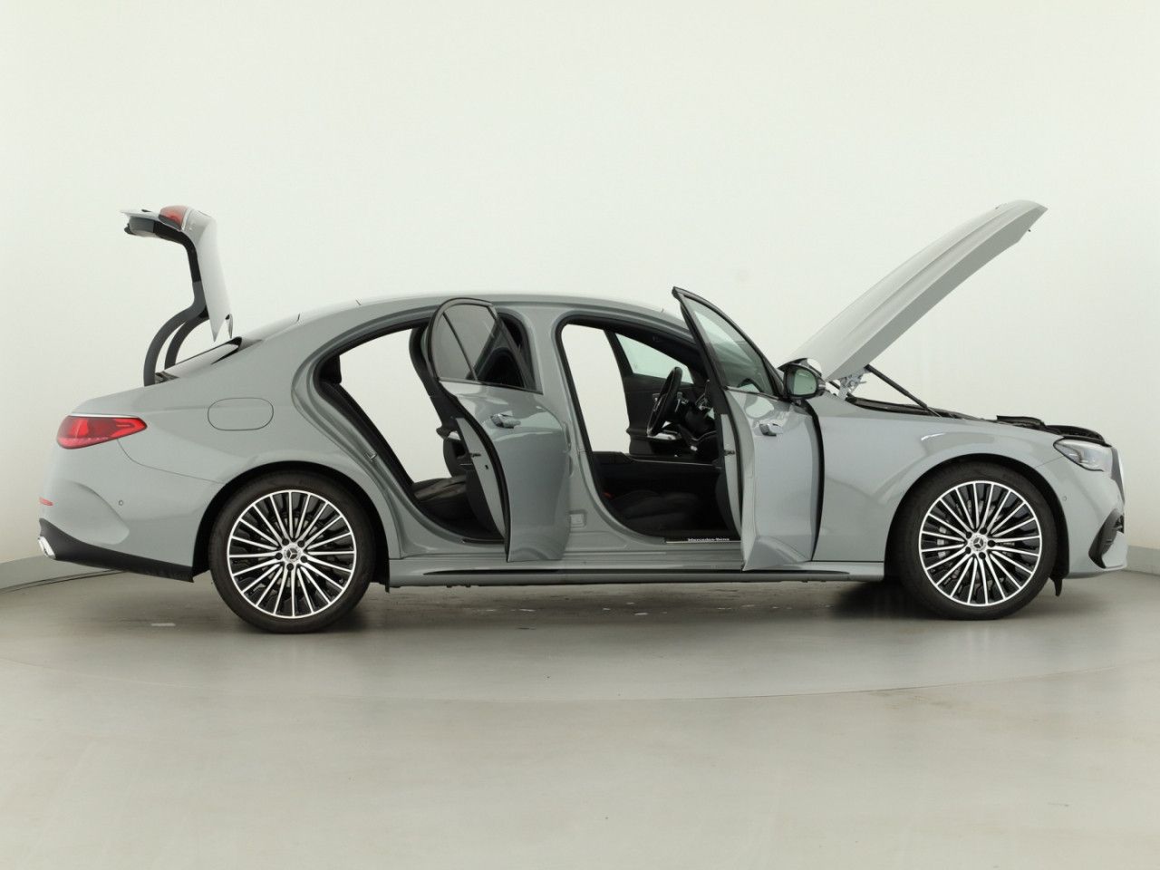 Mercedes-Benz E-Klasse – Bild 8