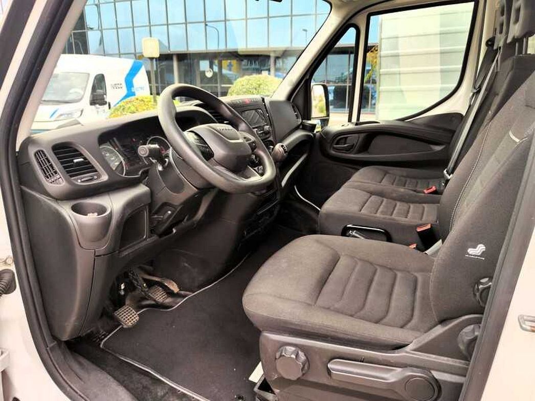 IVECO | 35C14 FURGONE CON SPONDA