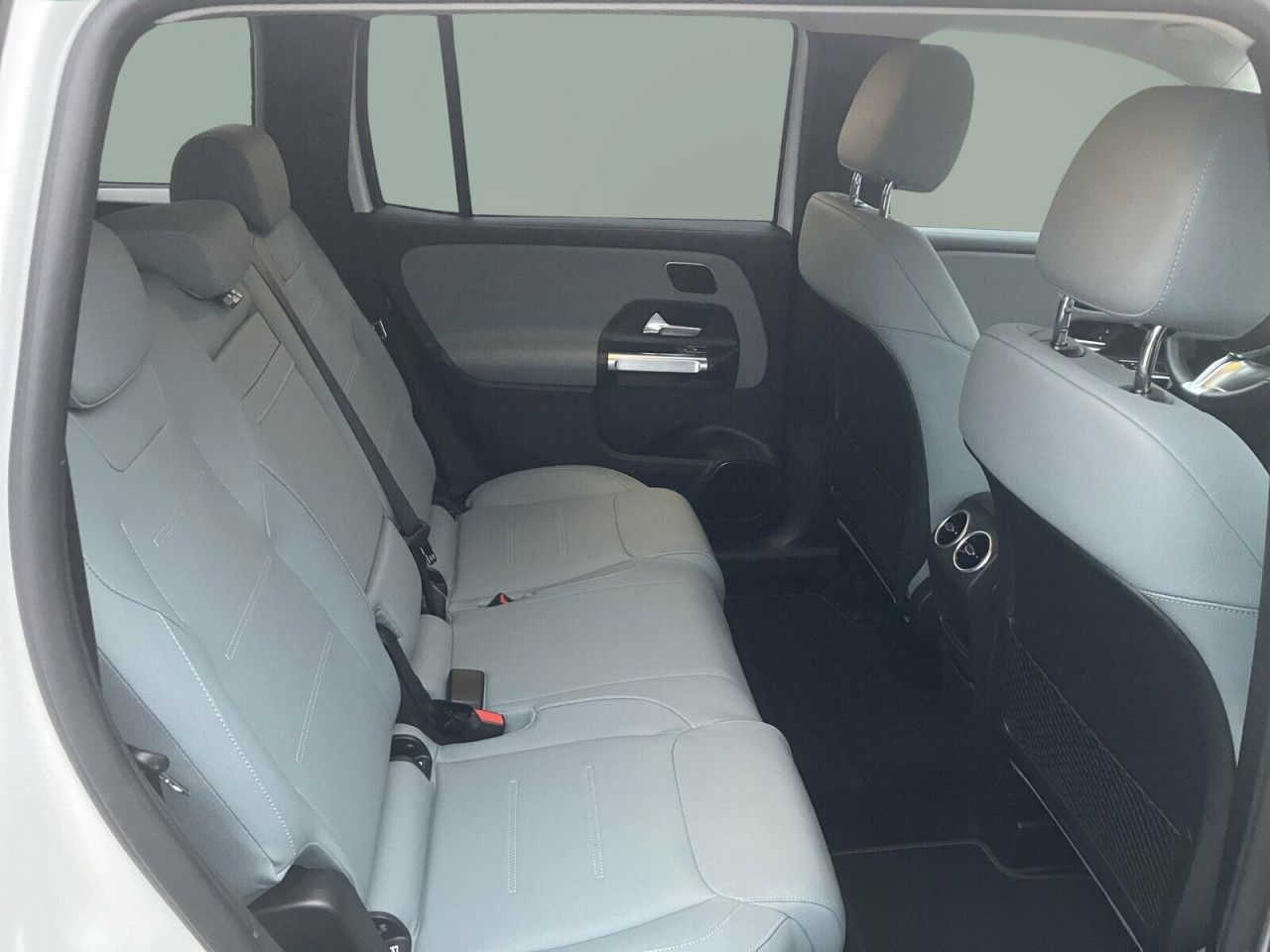 Mercedes-Benz GLB – Bild 12