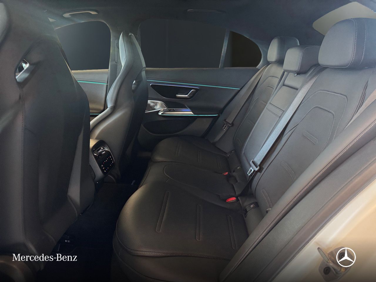 Mercedes-Benz E-Klasse – Bild 29