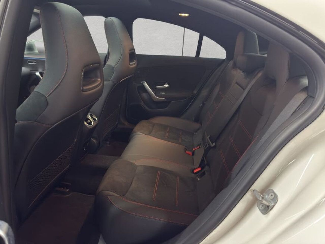 Fahrzeugbild 18 / 25