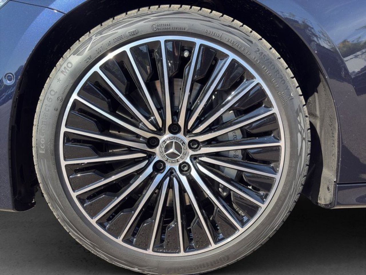 Mercedes-Benz E-Klasse – Bild 8