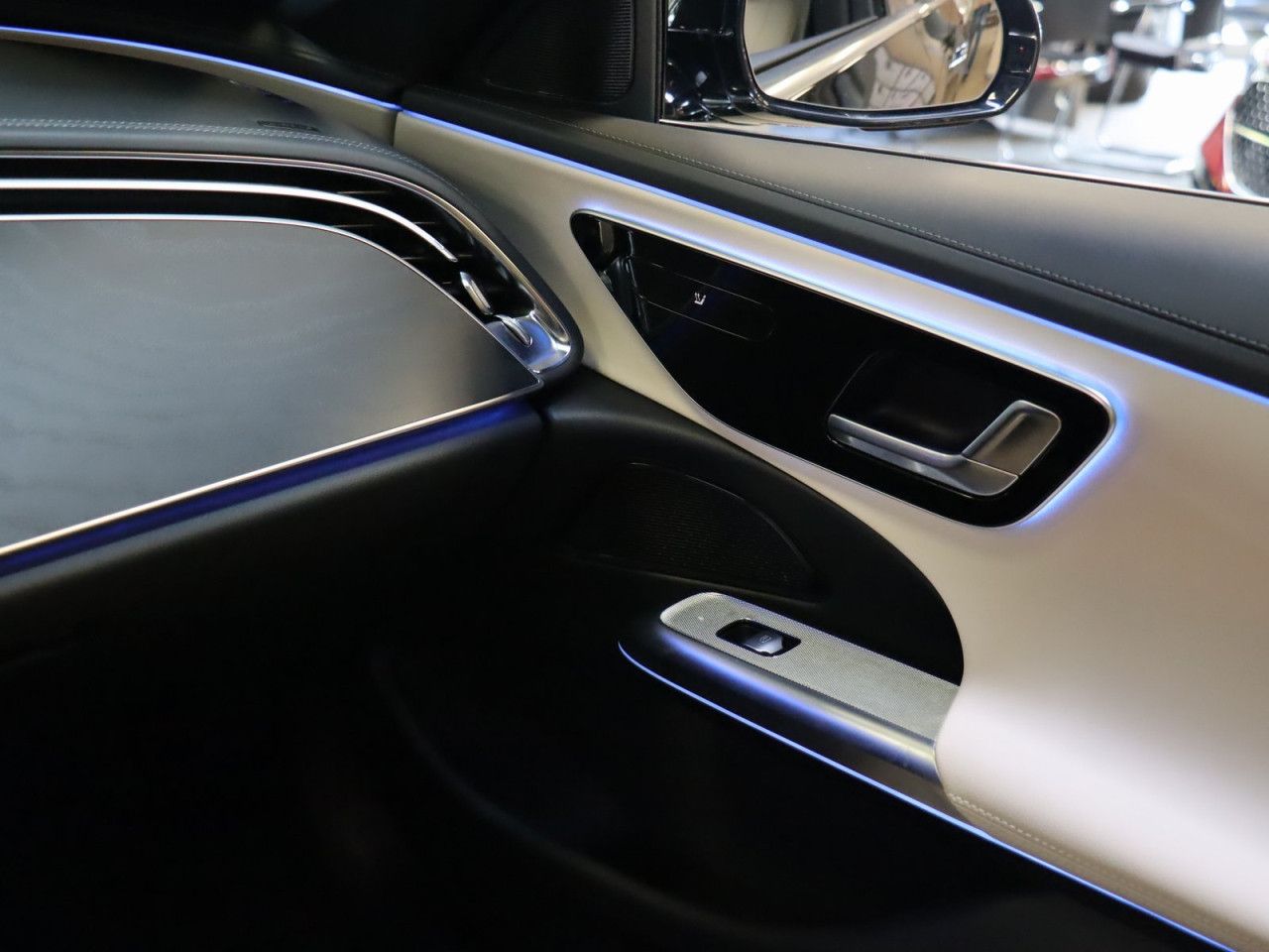 Mercedes-Benz E-Klasse – Bild 18