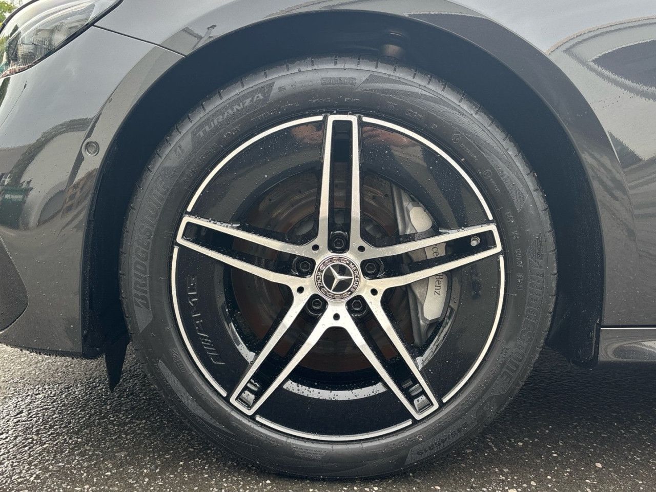 Mercedes-Benz E-Klasse – Bild 8