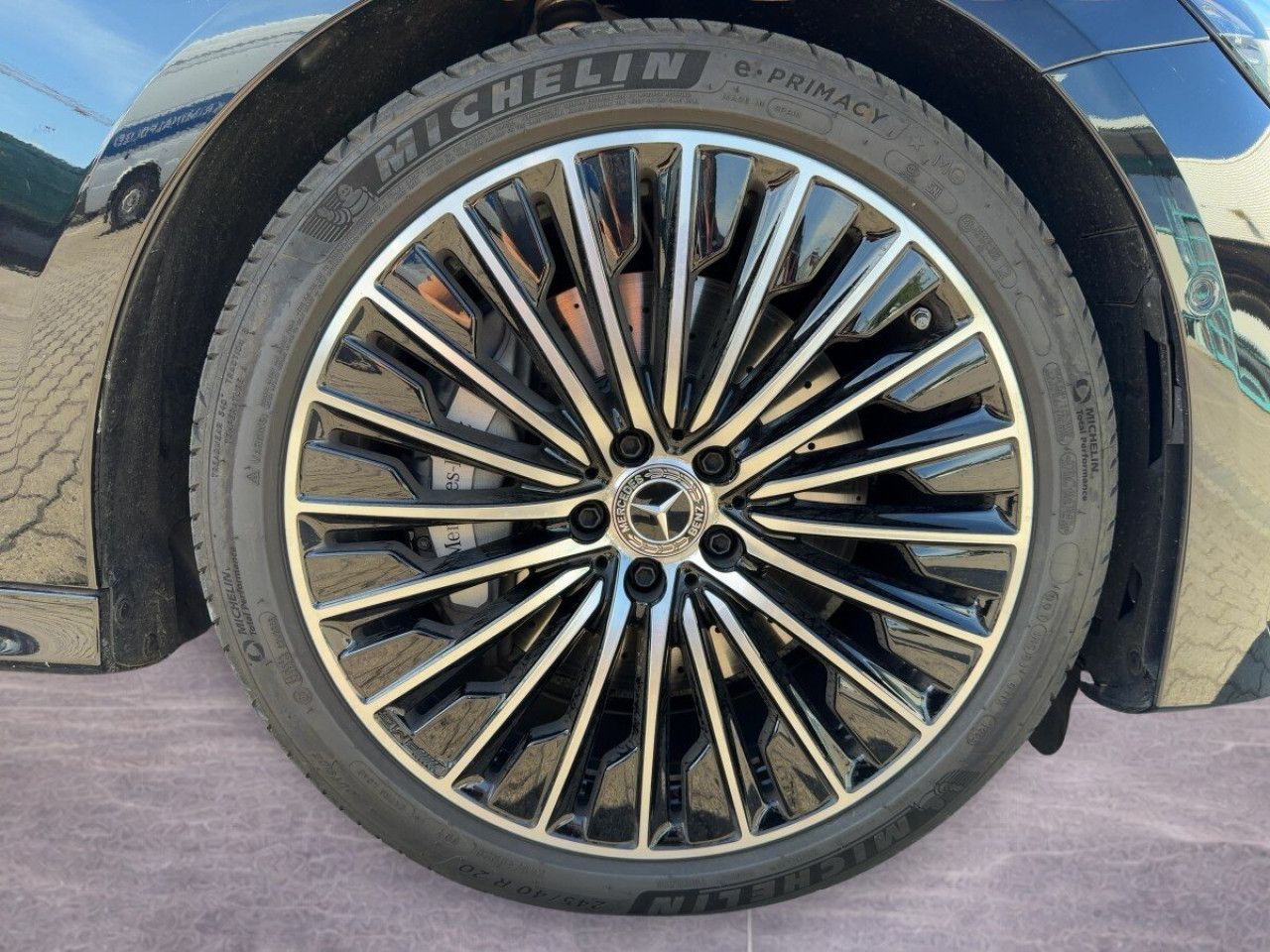 Mercedes-Benz E-Klasse – Bild 11