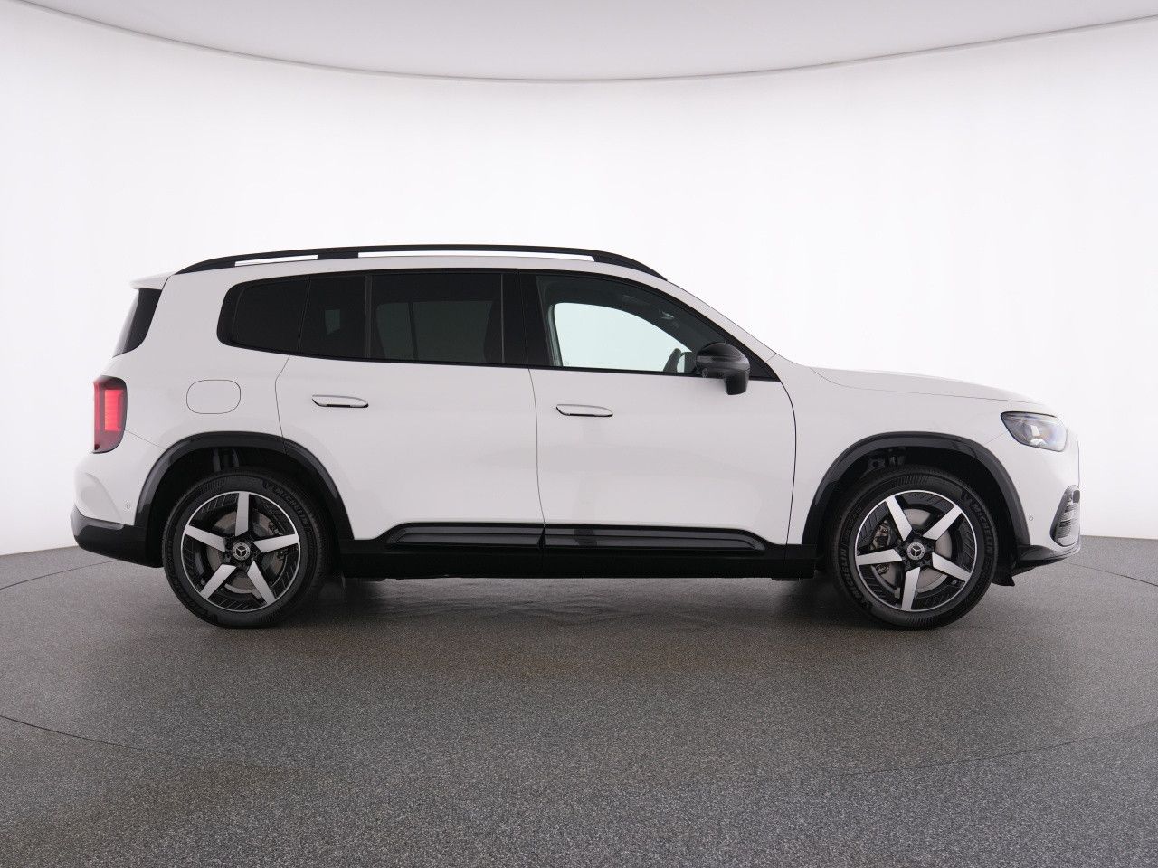Mercedes-Benz GLB – Bild 11