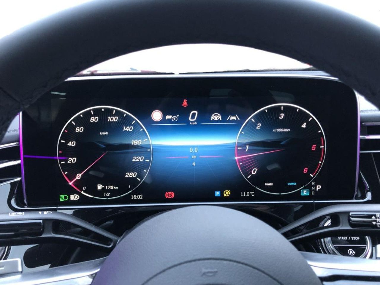 Mercedes-Benz E-Klasse – Bild 9
