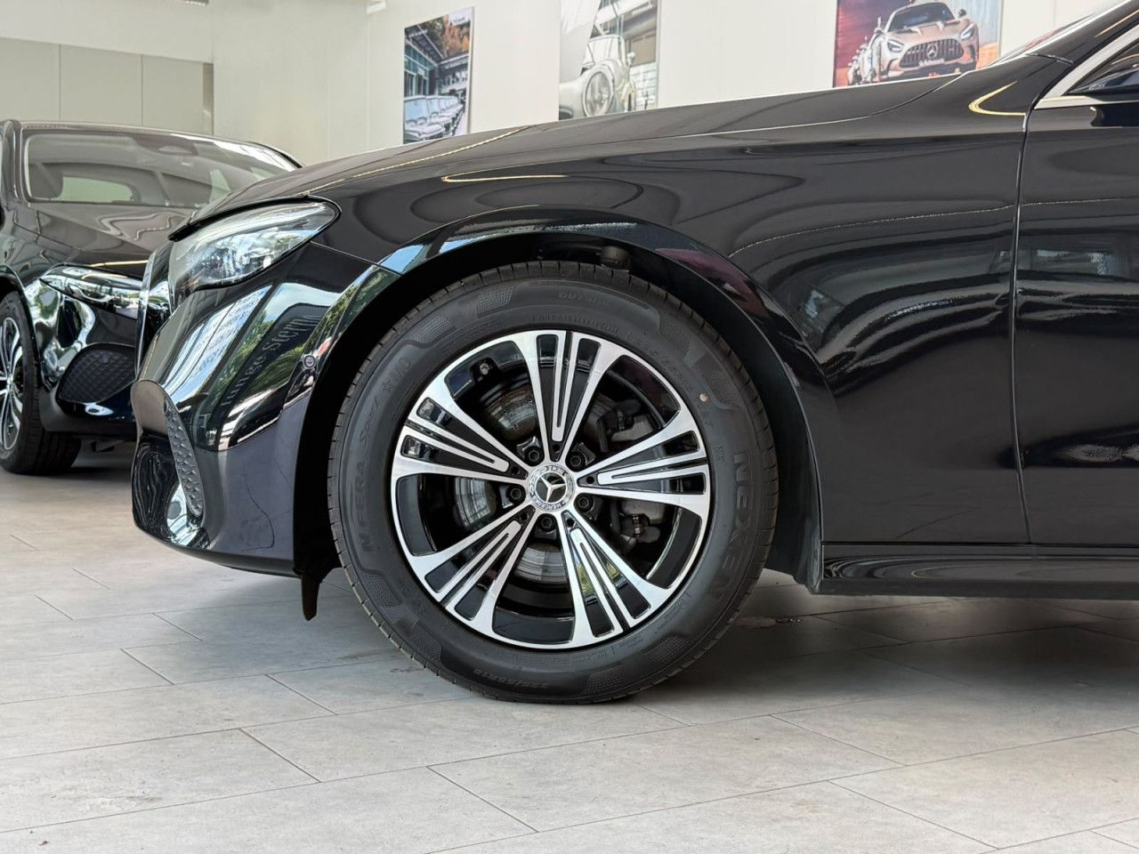 Mercedes-Benz E-Klasse – Bild 12