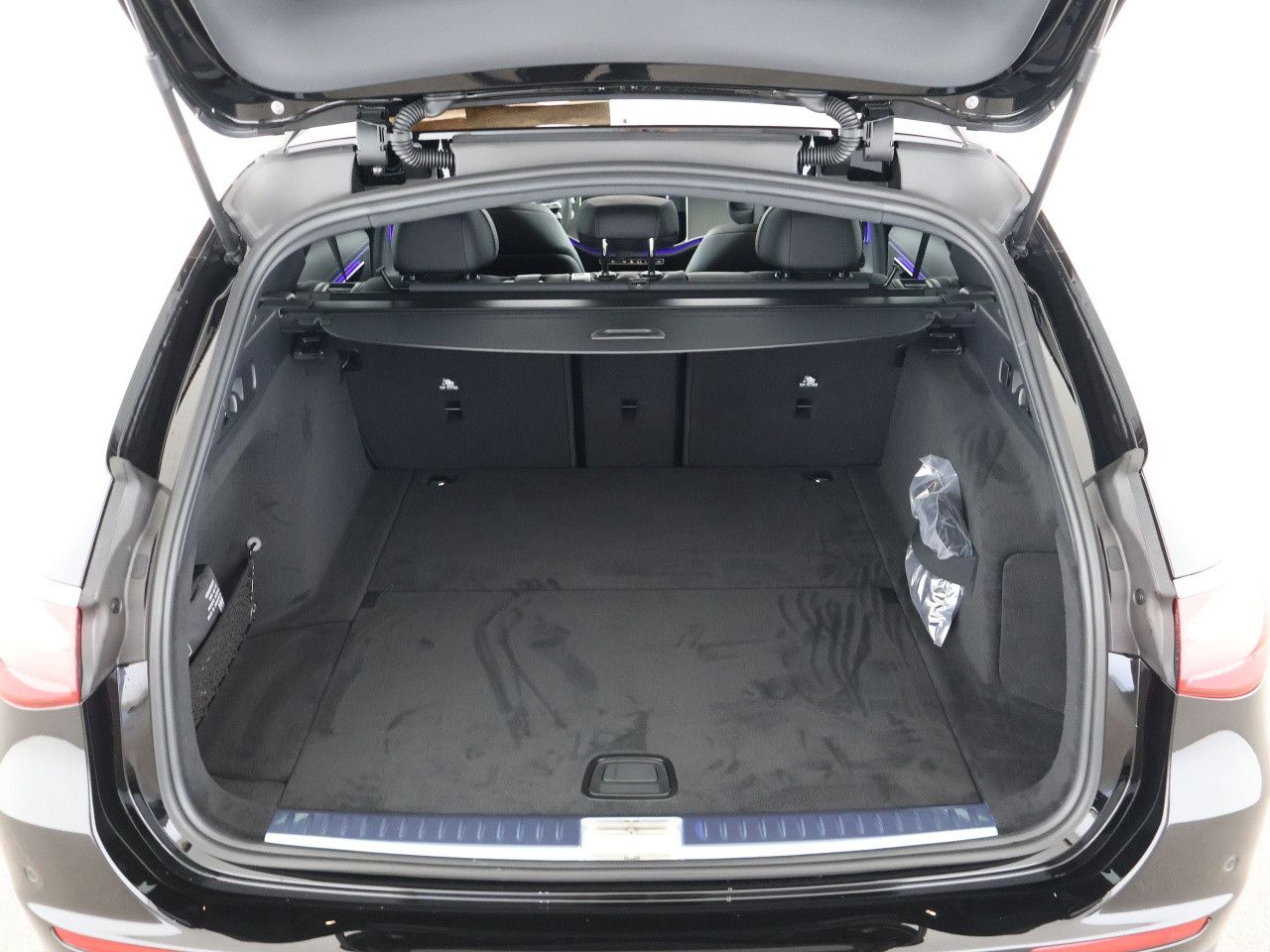 Mercedes-Benz E-Klasse – Bild 15
