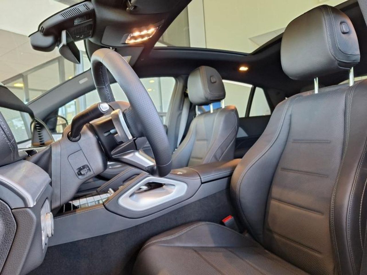 Photo du v&eacute;hicule 17 / 18