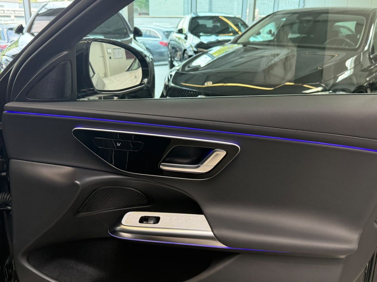 Mercedes-Benz E-Klasse – Bild 18