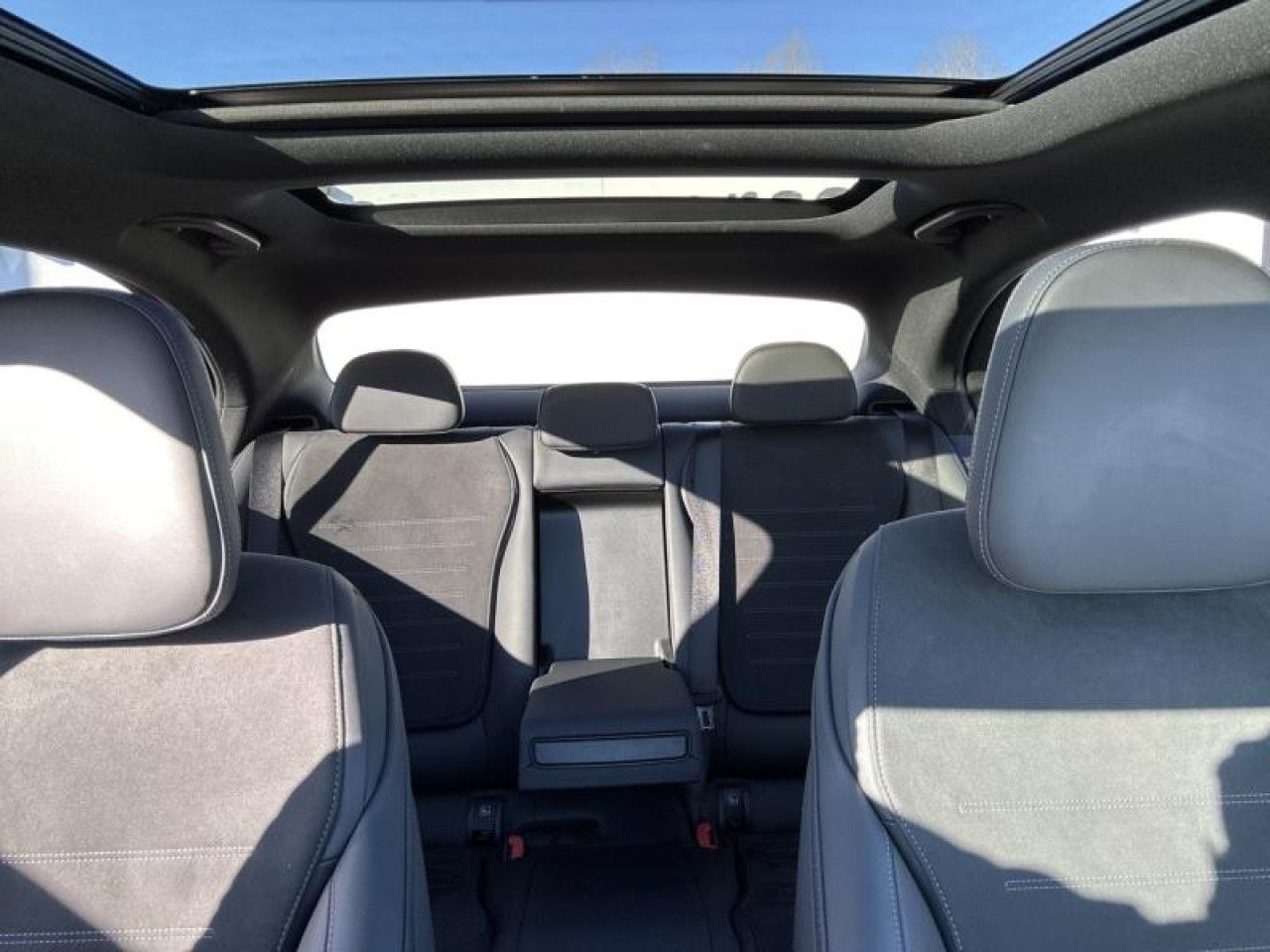 Photo du v&eacute;hicule 12 / 18