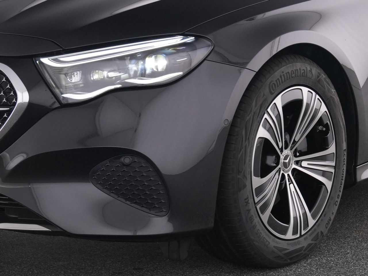 Mercedes-Benz E-Klasse – Bild 8