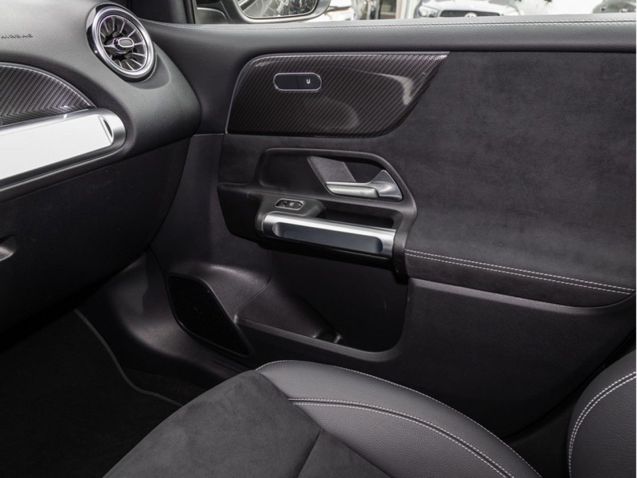Mercedes-Benz GLB – Bild 17
