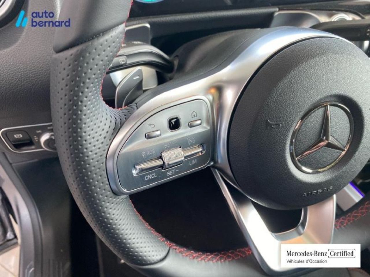 Photo du v&eacute;hicule 13 / 18