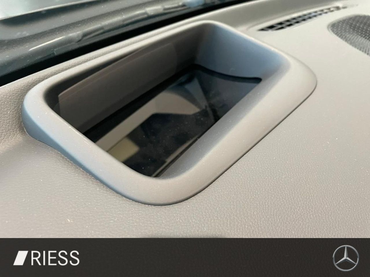 Mercedes-Benz GLB – Bild 16