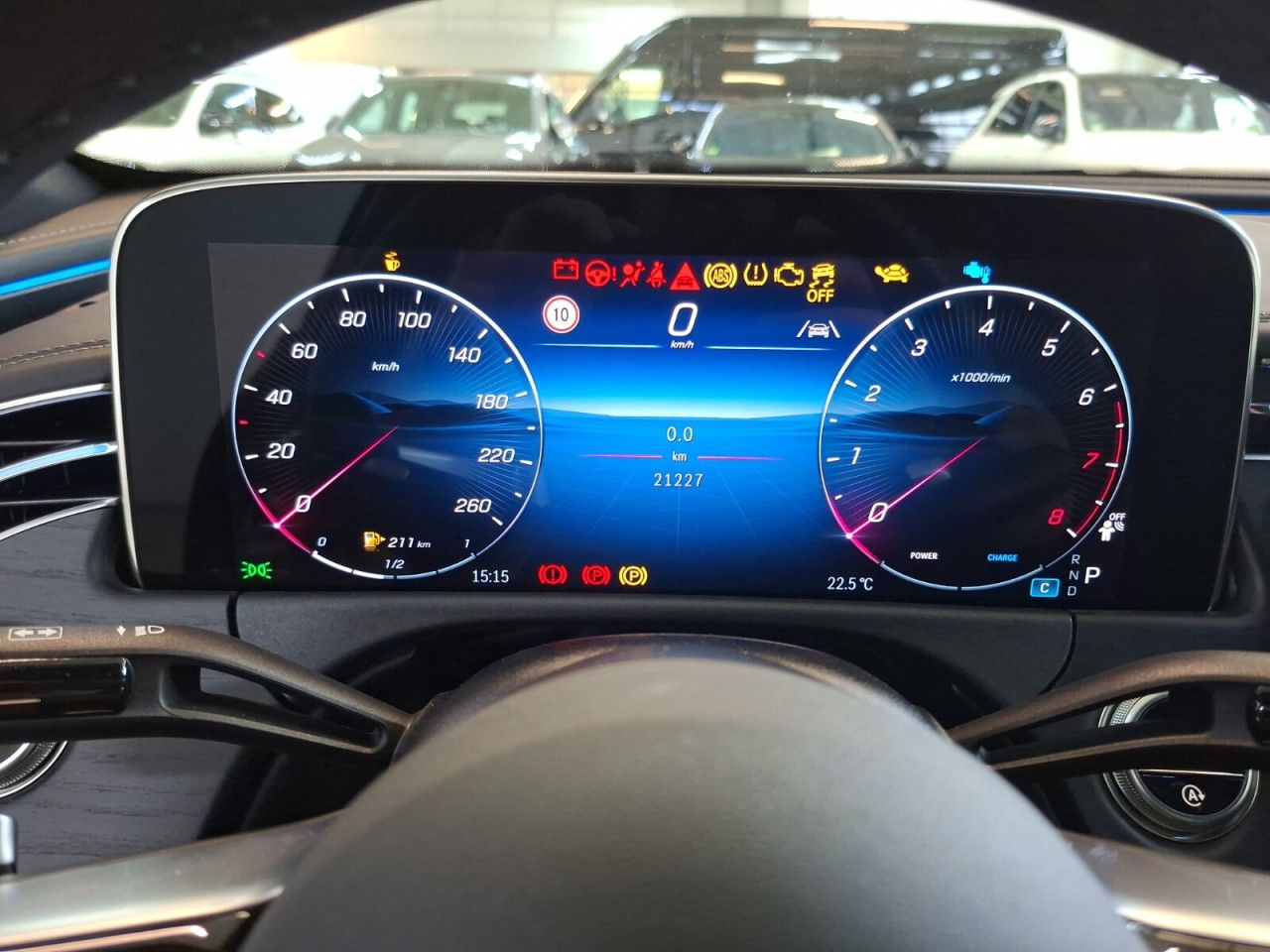 Mercedes-Benz E-Klasse – Bild 16