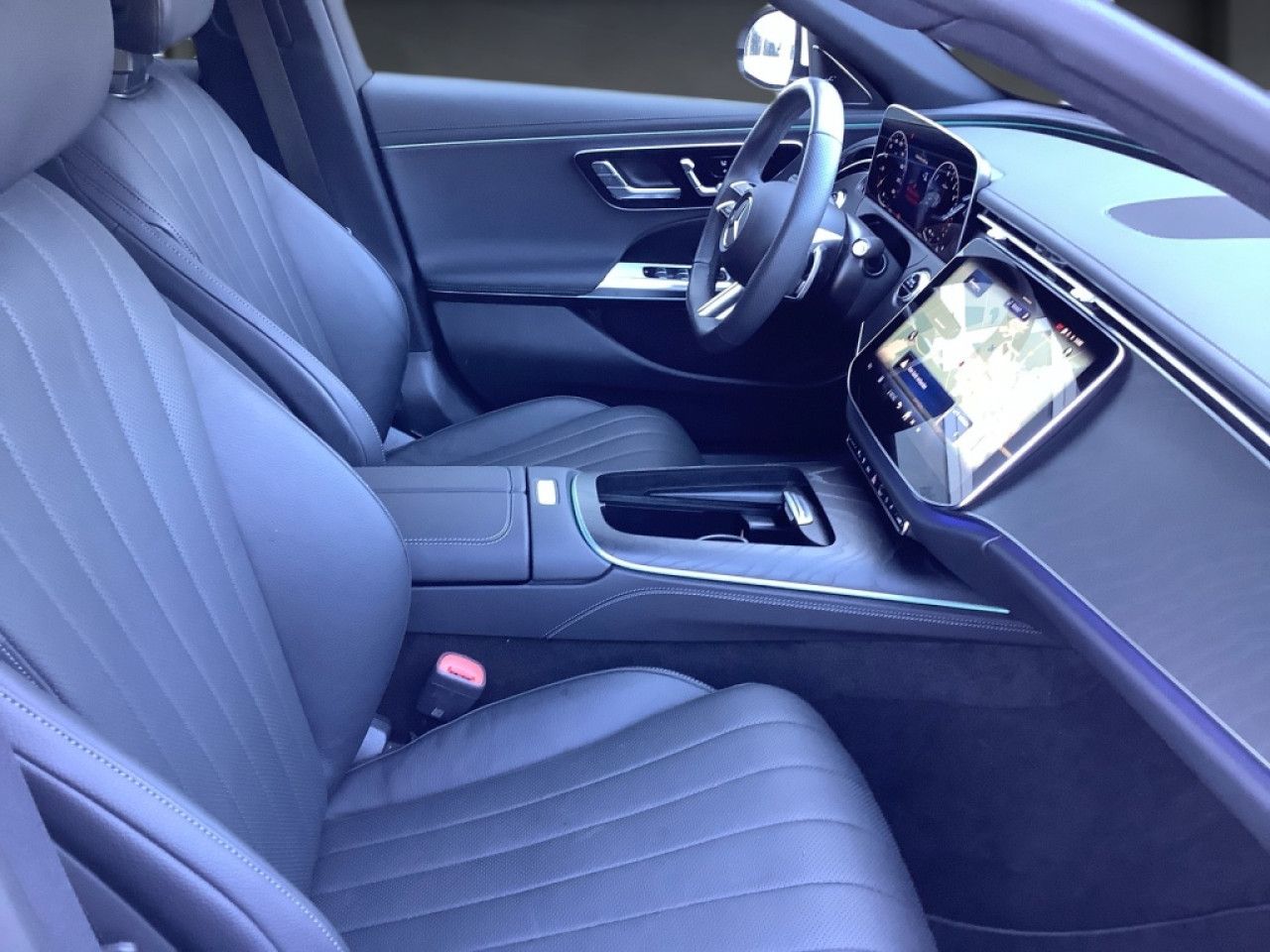 Mercedes-Benz E-Klasse – Bild 16