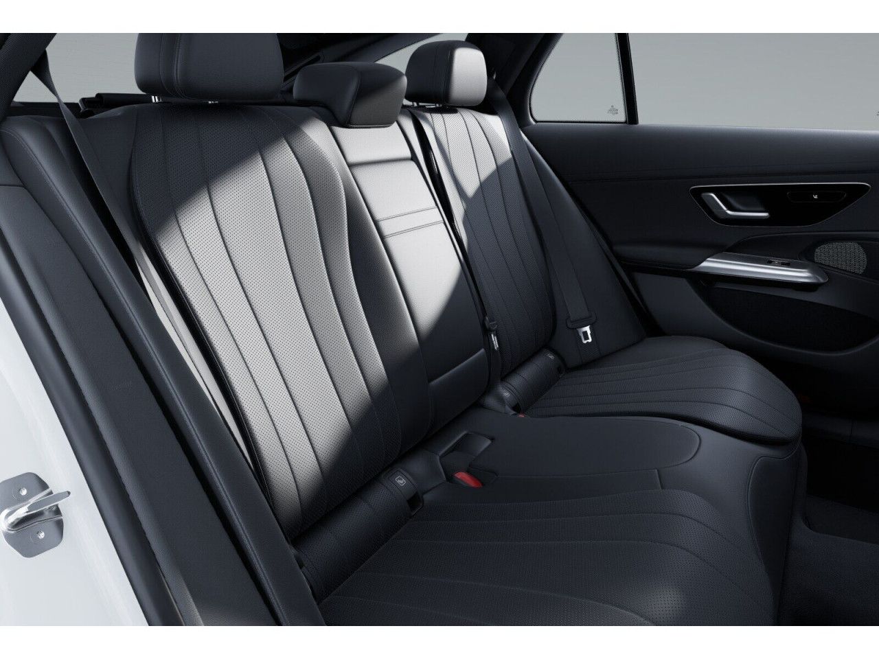 Mercedes-Benz E-Klasse – Bild 13
