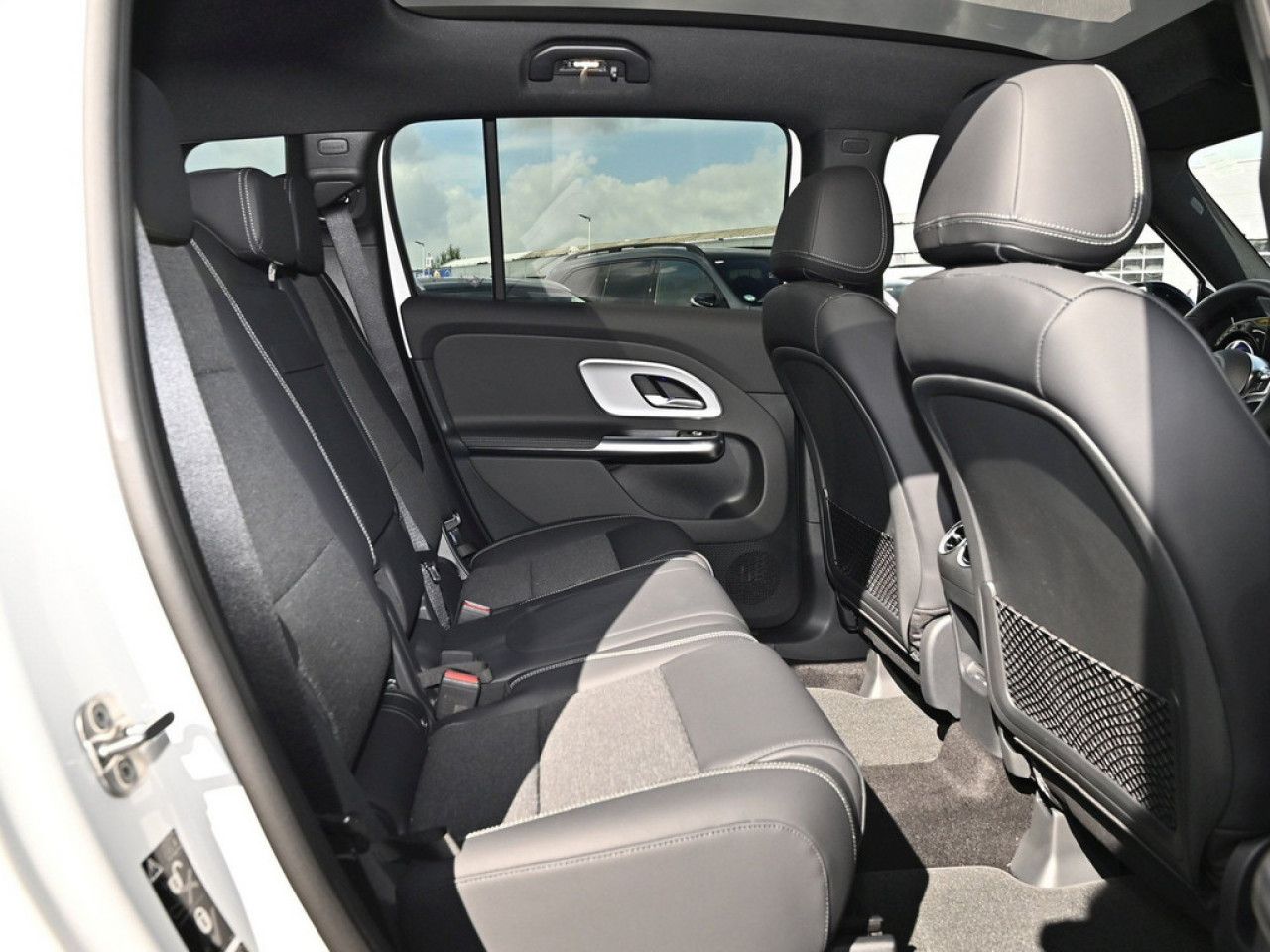 Mercedes-Benz GLB – Bild 4