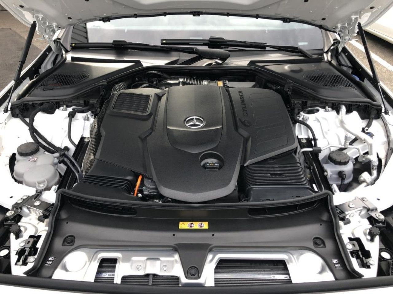 Mercedes-Benz E-Klasse – Bild 16