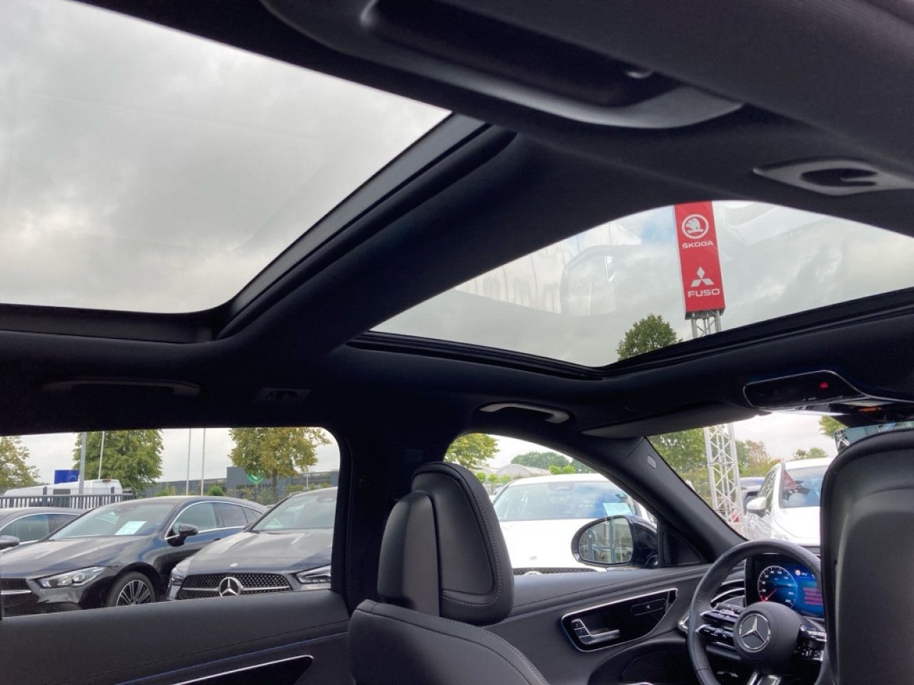 Mercedes-Benz E-Klasse – Bild 13