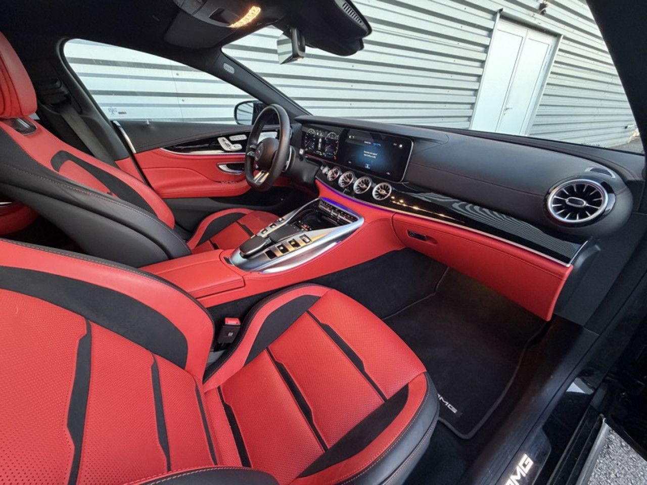 Photo du véhicule 17 / 18