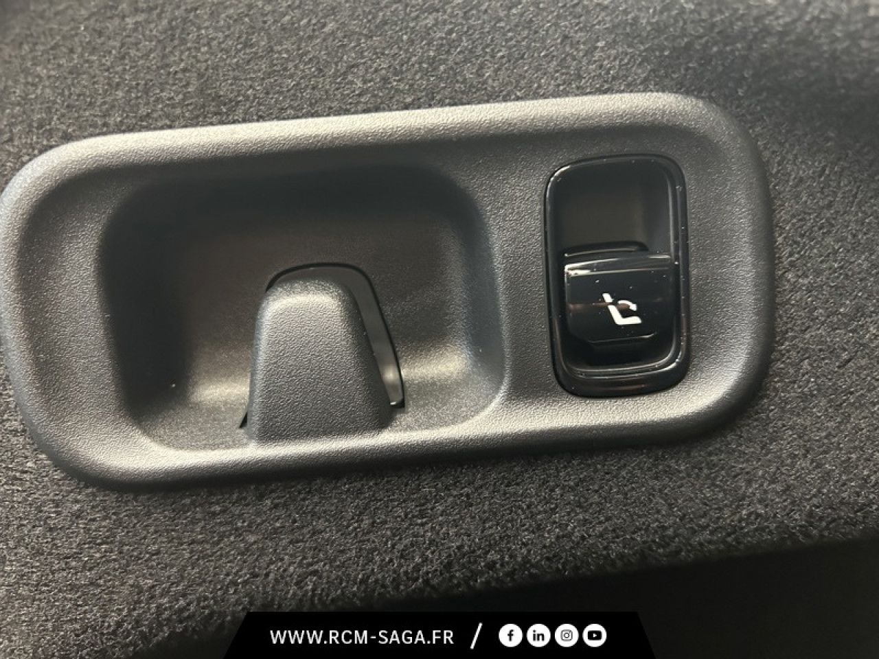 Photo du v&eacute;hicule 14 / 18
