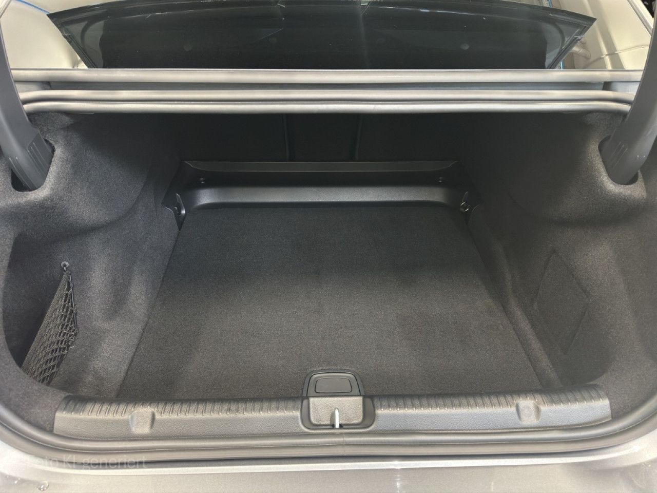 Mercedes-Benz EQE – Bild 11