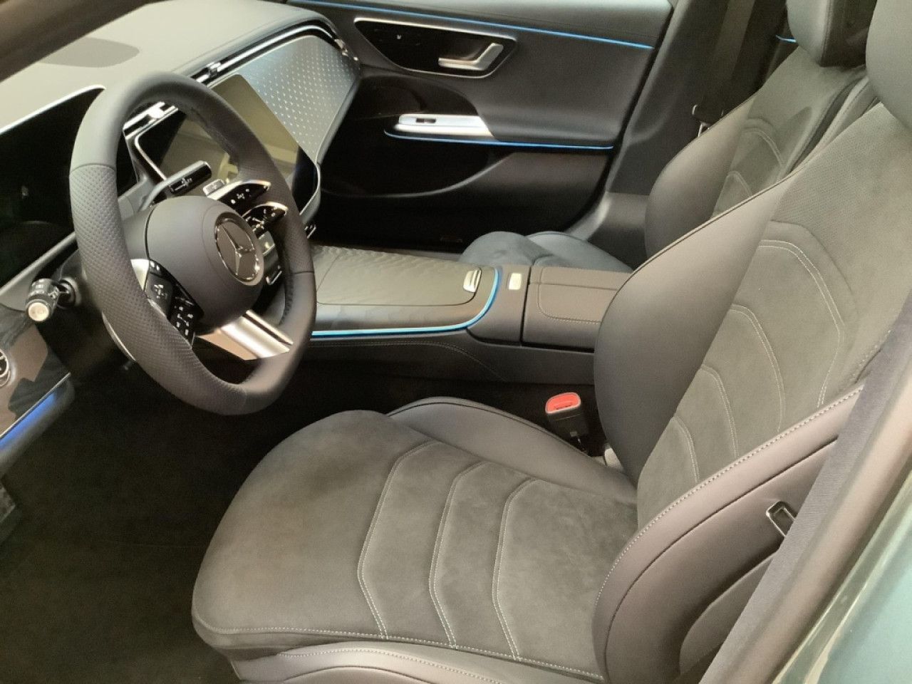 Mercedes-Benz E-Klasse – Bild 8