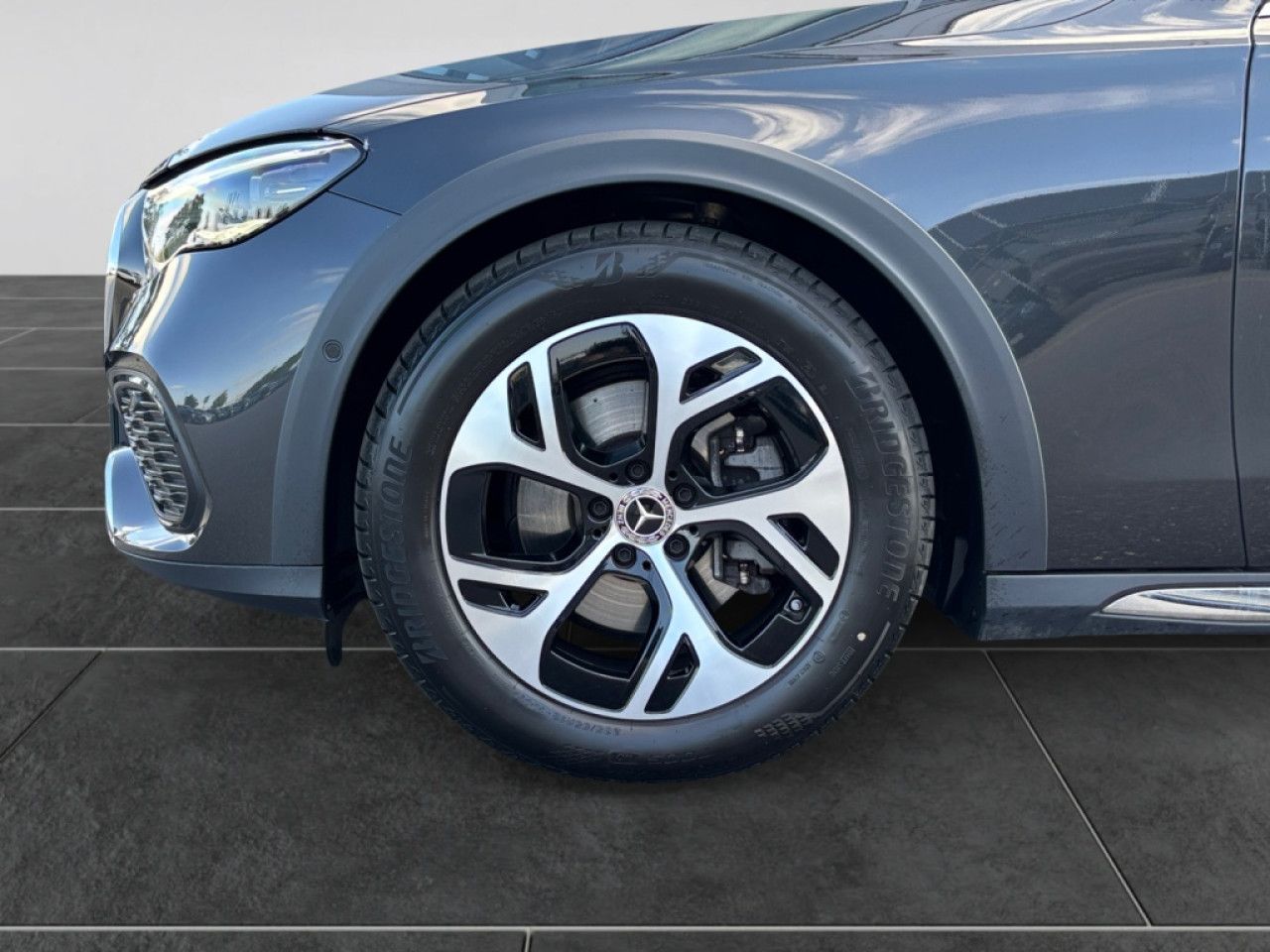 Mercedes-Benz E-Klasse – Bild 10