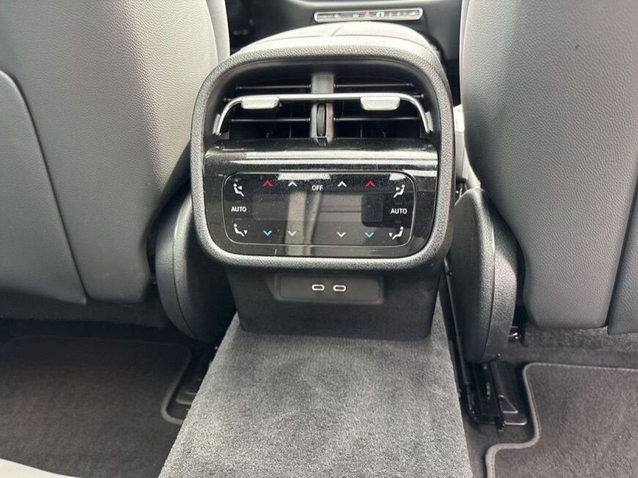Mercedes-Benz E-Klasse – Bild 21