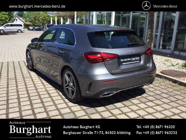 Mercedes-Benz A 200