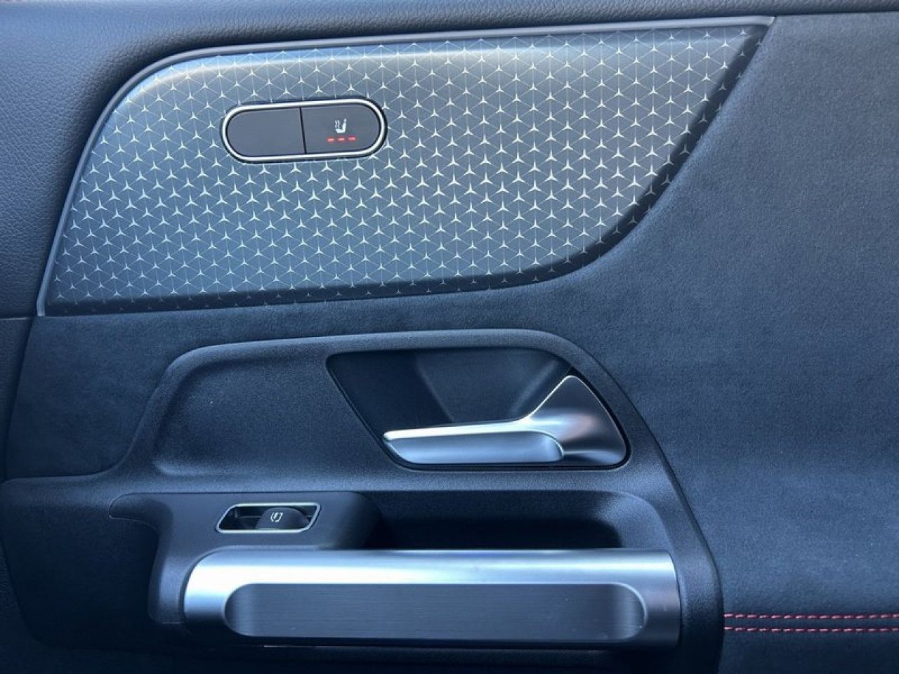 Mercedes-Benz GLB – Bild 14