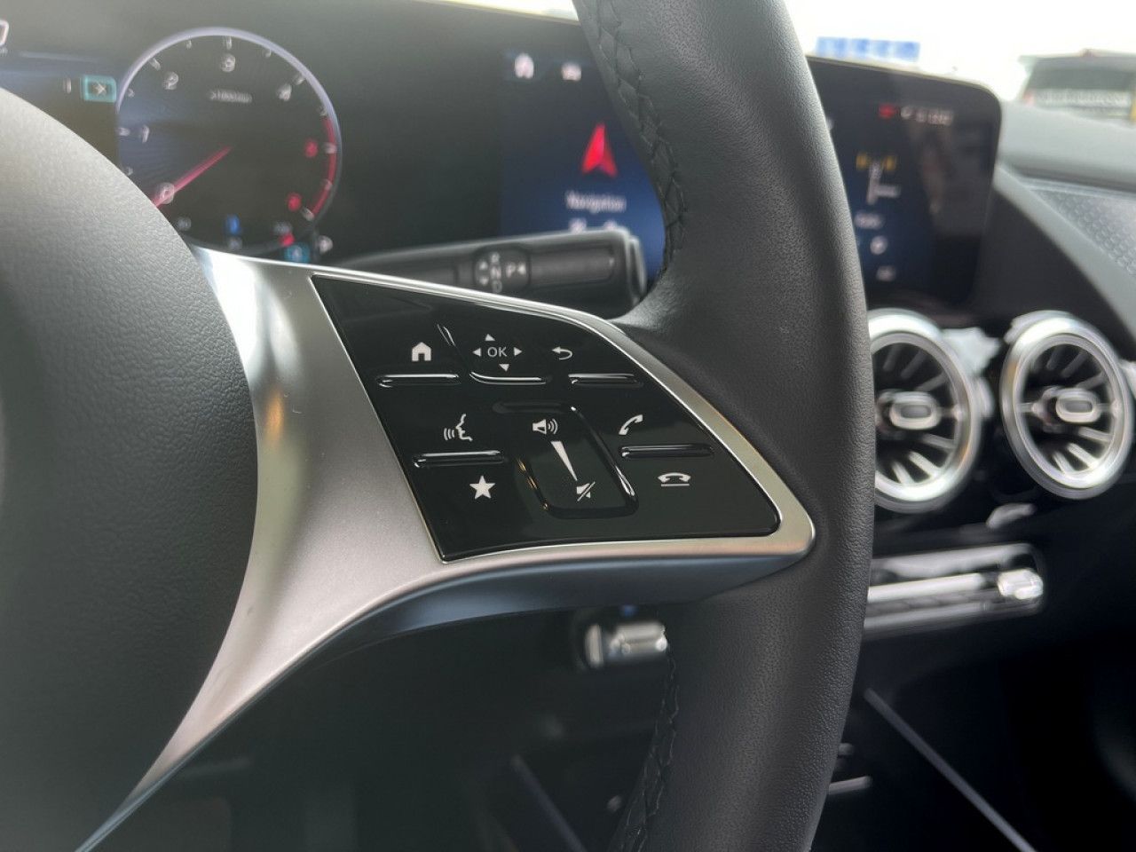 Mercedes-Benz GLA – Bild 11